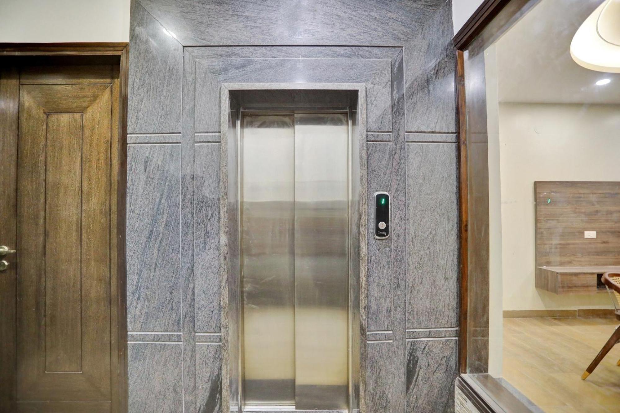 诺伊达 Townhouse Xanthe酒店 外观 照片